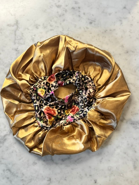 The Stephanie I. Sparkle Kids' Wide Band Bonnet