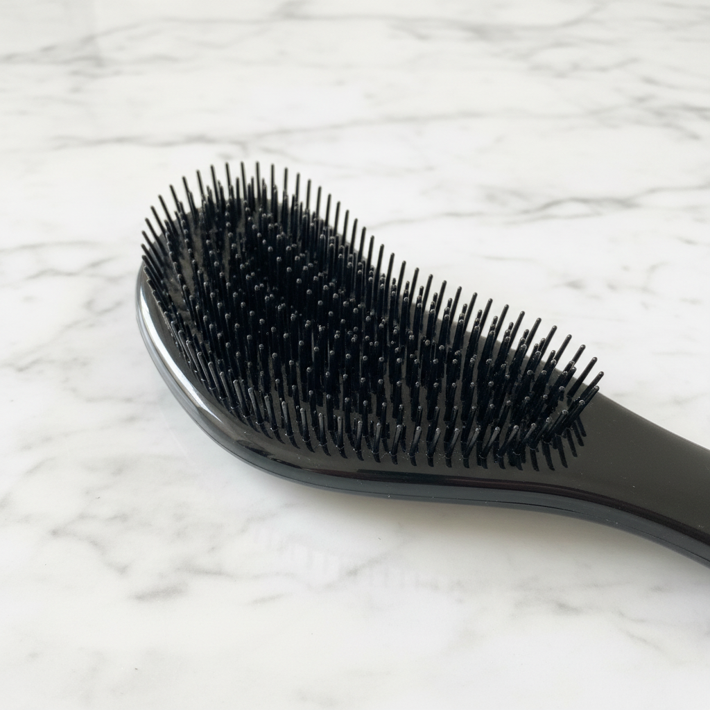 Brittany Brush - Black - Shot 5